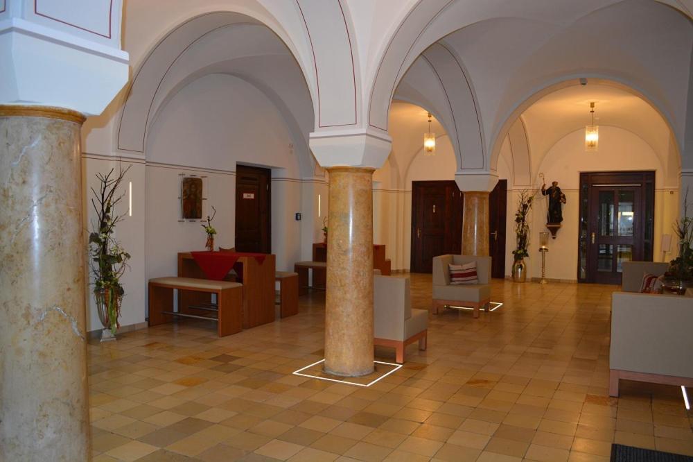 Gaestehaus Schweiklberg Vilshofen an der Donau Eksteriør billede