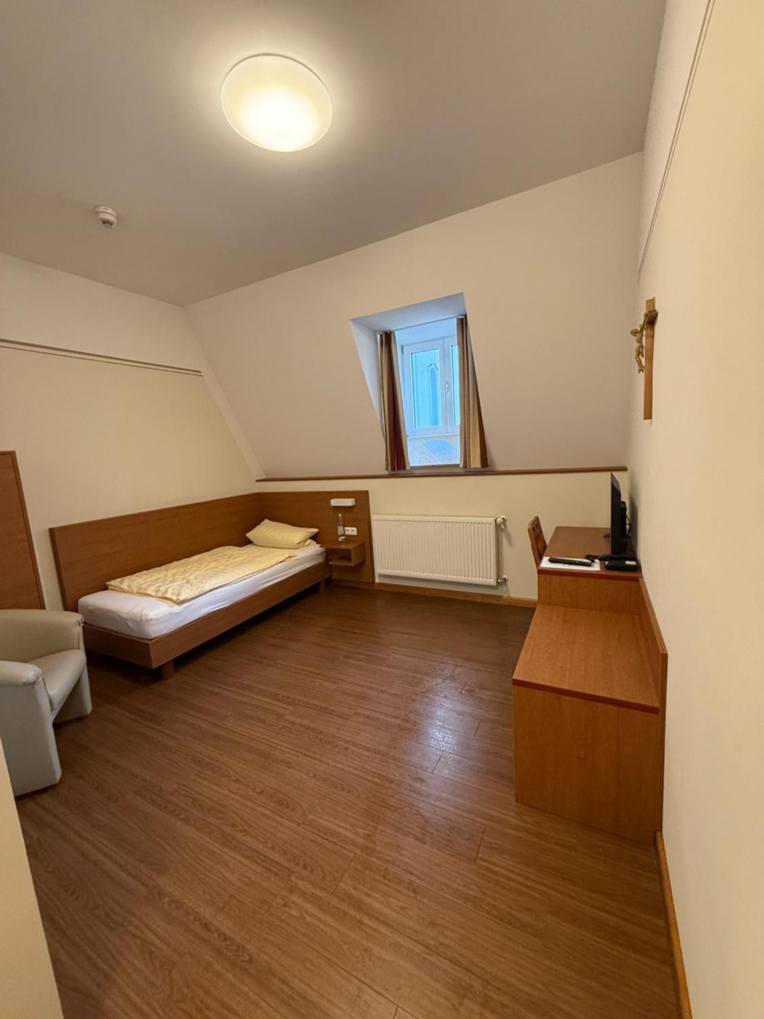 Gaestehaus Schweiklberg Vilshofen an der Donau Eksteriør billede